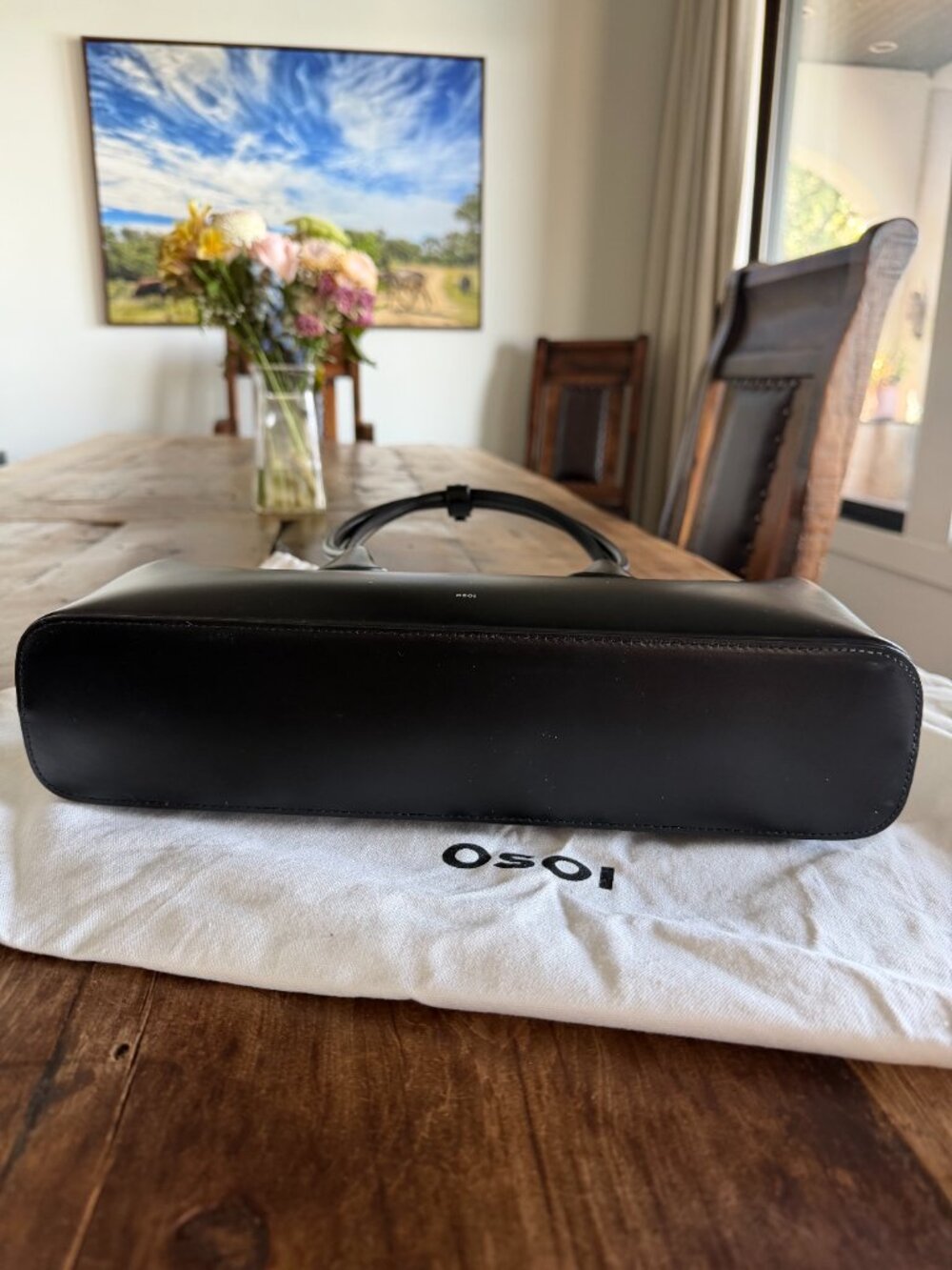 OSOI Boat Wide Black Leather Shoulder Bag w/ Dust Bag & Authenticity Card - Picture 3 of 6
